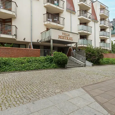 Przy Promenadzie Mistral Ii By Renters 아파트 *